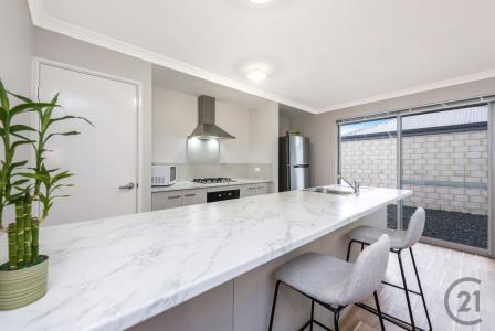 74 Thornbill Crescent, Coodanup, WA 6210, Australia