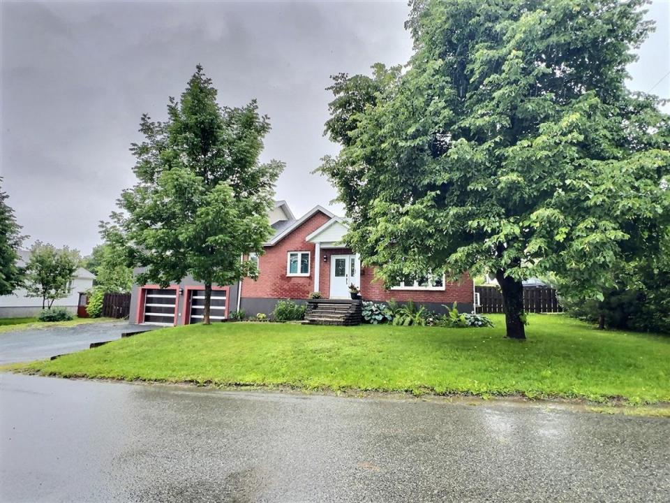 20  Av. du Bel-Air, Rouyn-Noranda, 퀘벡주 J9Y 0E8, 캐나다