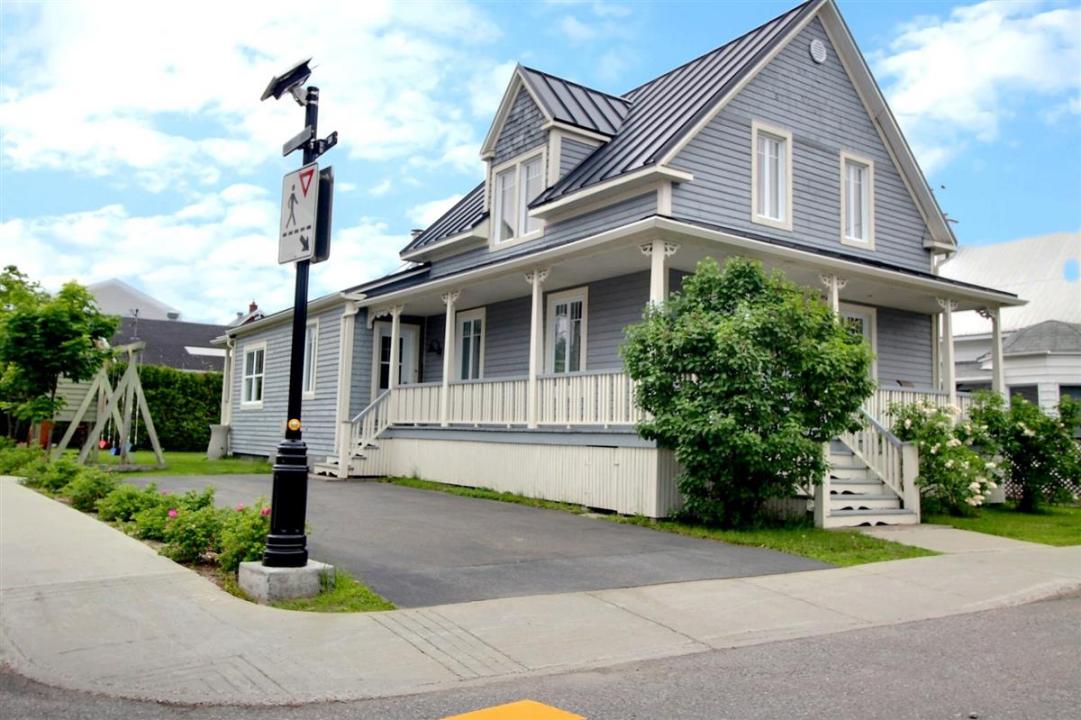 536 Rue St-Pierre, Rivière-du-Loup, Quebec G5R 3T9, Canada