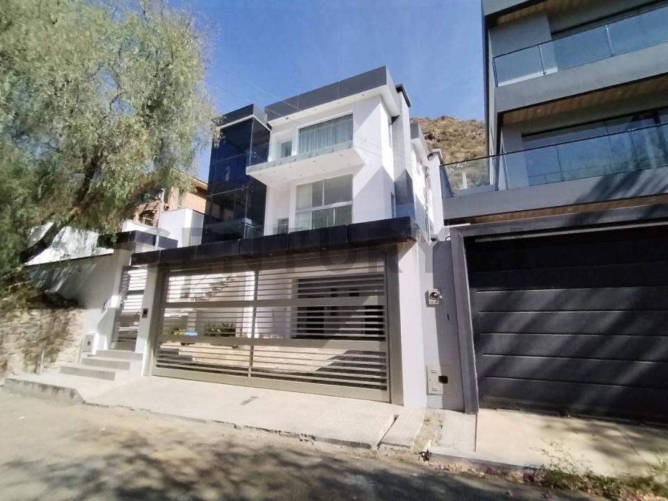 Barrio irlandes calle los molles 13, Norte, Cochabamba 00001, Bolivya