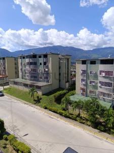 Conjunto La Sabana Edificio 52, Guatire, Miranda 1221, Venezuela