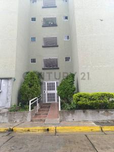 Conjunto La Sabana Edificio 52, Guatire, Miranda 1221, Venezuela
