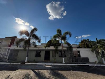 Urbanizacion los Nispero Parcela 81, Valencia, Carabobo 2001, Venezuela