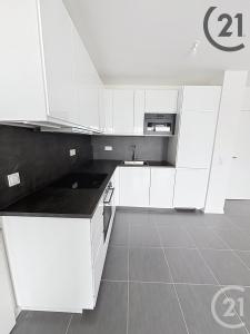 Melun, Île-de-France 77000, France