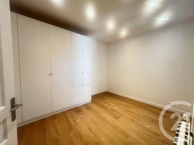 Montreuil, Île-de-France 93100, France