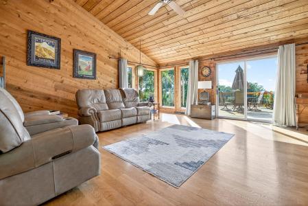 W4887 Escarpment Terrace, Sherwood, Wisconsin 54169-9760