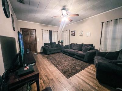 217 Polk St, Gilmer, Texas 75644, Estados Unidos