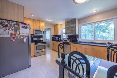 5841 Cantwell Drive, Mayfield Heights, Ohio 44124