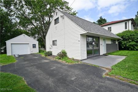 446 S Edgehill Avenue, Austintown, Ohio 44515, USA