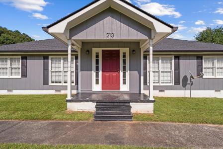 213 Poplar Street, Bowdon, ジョージア 30108, アメリカ合衆国