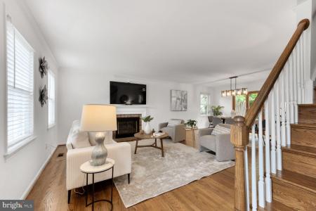 5019 10th Street N, Arlington, Virginia 22205