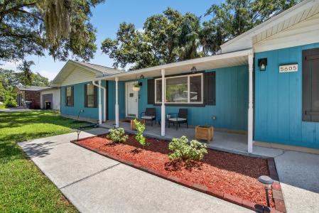 5605 Driftwood Dr, Lakeland, Floryda 33809, USA