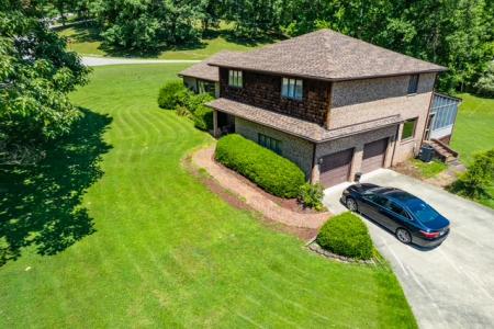 18530 White Oak Drive, Catlettsburg, Kentucky 41129, USA