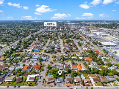 911 E 32nd St, Hialeah, Florida 33013, Stati Uniti
