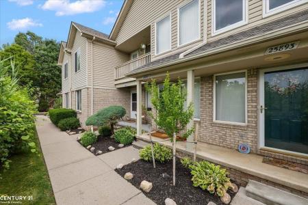 25887 Gatz, Harrison Twp, Michigan 48045, Estados Unidos