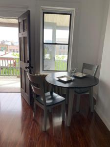 131 64th St #2, West New York, New Jersey 07093, États-Unis