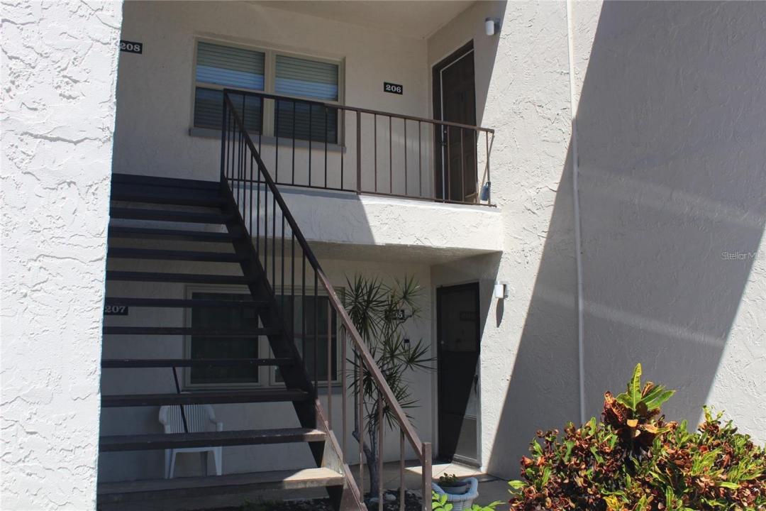 7701 Starkey Rd. #206, Seminole, Florida 33777, Estados Unidos