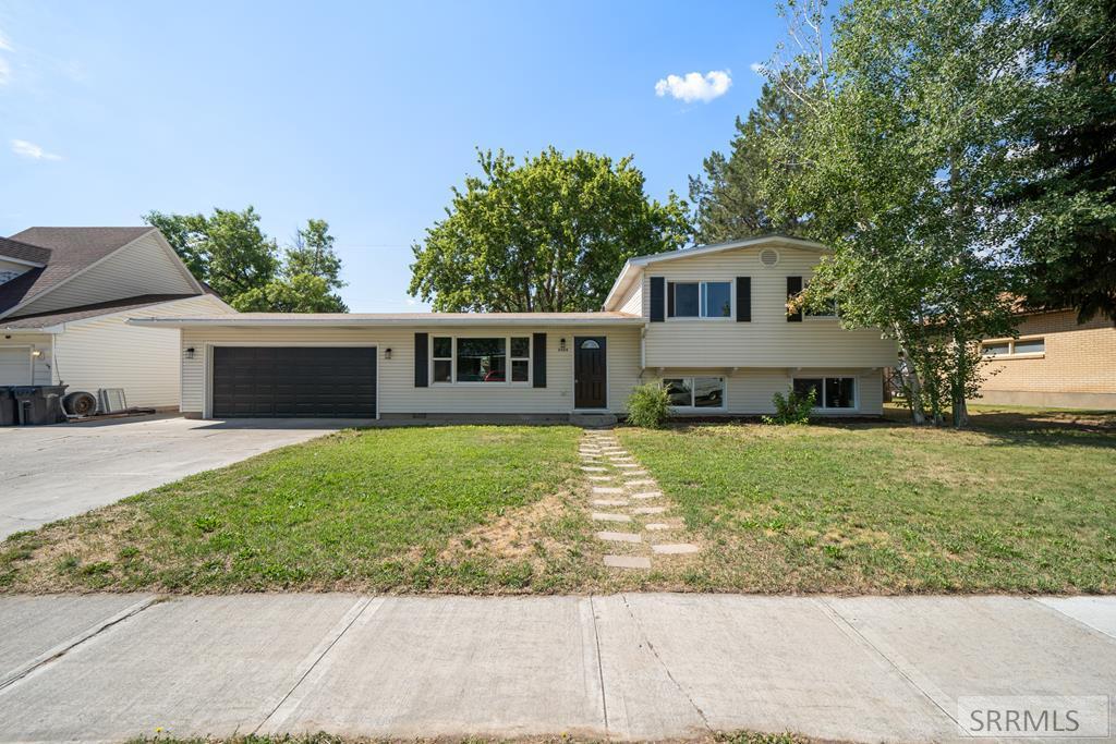2084 John Adams Parkway, Idaho Falls, Idaho 83401