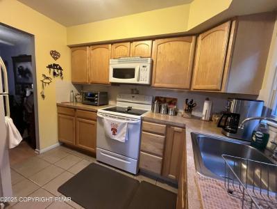 1256 Chateau Drive, East Stroudsburg, Pennsylvania 18302