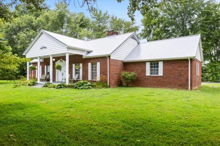 77 Fannin Lane, Vanceburg, Kentucky 41179, USA