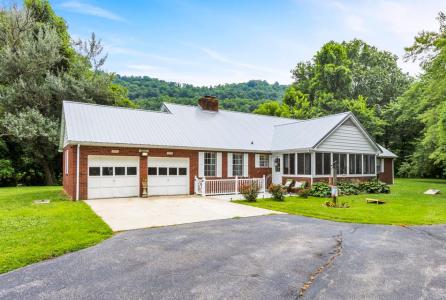 77 Fannin Lane, Vanceburg, Kentucky 41179, USA