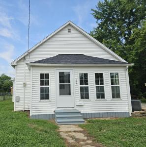 136 N. Hamilton Street, Hillsboro, Illinois 62049, États-Unis