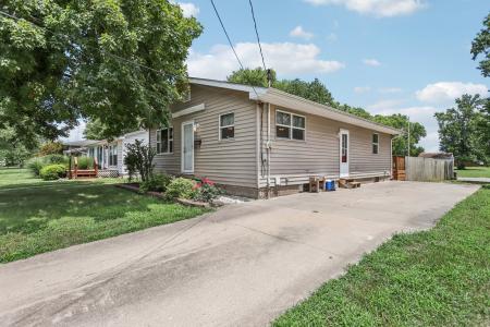 1304 Clark Lane, Litchfield, Illinois 62056, Estados Unidos