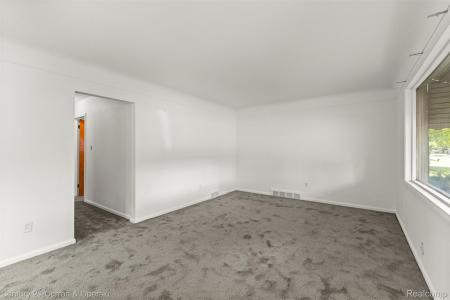 8299 Appleton Street, Dearborn Heights, Michigan 48127, Estados Unidos