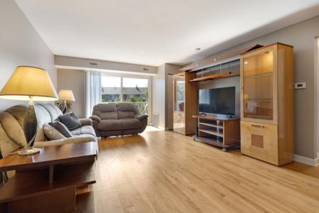5400 Astor Ln Unit 203, Rolling Meadows, Illinois 60008, HOA KỲ