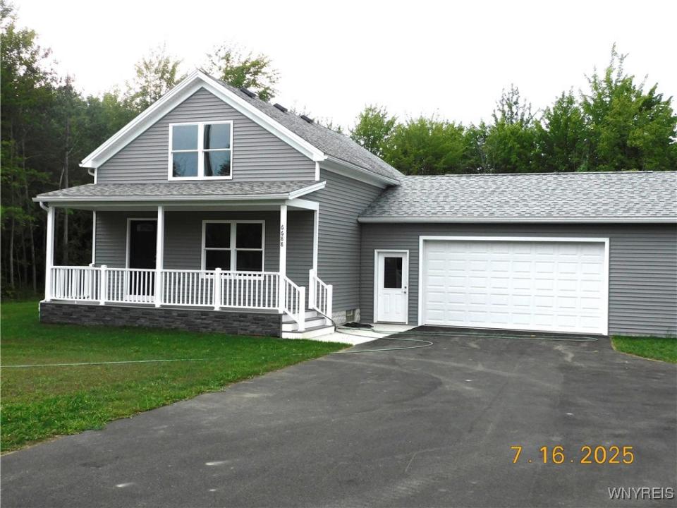6688 Southwestern Boulevard, Hamburg, New York 14085, USA