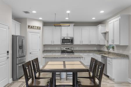 6805 Englewood Ave S, Tampa, Florida 33611, USA