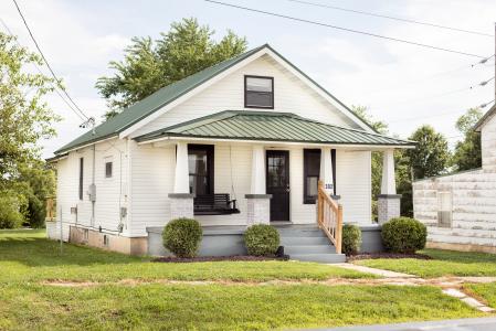 302 E. Railroad, Bland, Missouri 65014, USA