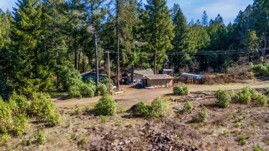 46800 Hwy 101, Laytonville, Califórnia 95454, Estados Unidos