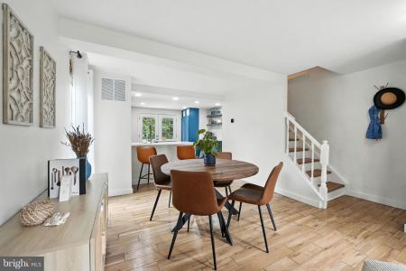 1653 Fieldthorn Drive, Reston, Wirginia 20194, USA