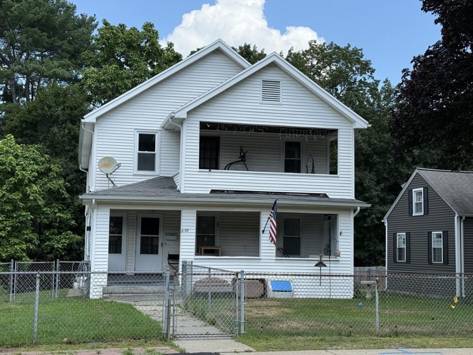 68 S Main St, Uxbridge, Massachusetts 01569, USA