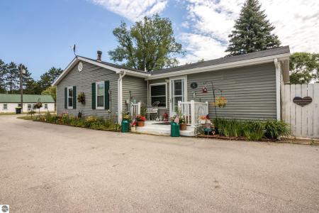 211 Division Street, Kalkaska, Michigan 49646, Estados Unidos
