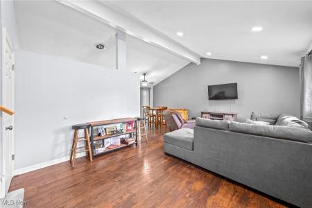 6562 Pau Pau Court, Bedford Heights, Ohio 44146, Stati Uniti