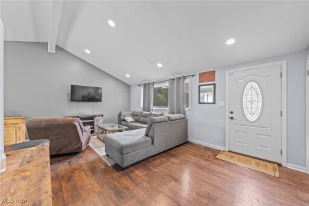 6562 Pau Pau Court, Bedford Heights, Ohio 44146, Stati Uniti