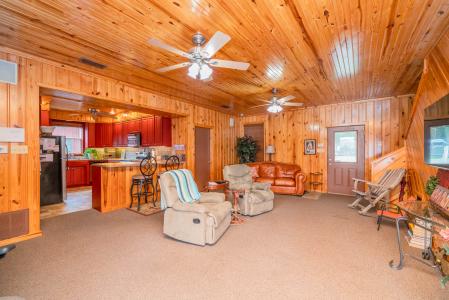 2636 Aqua Vista, Jacksonville, Texas 75766, USA