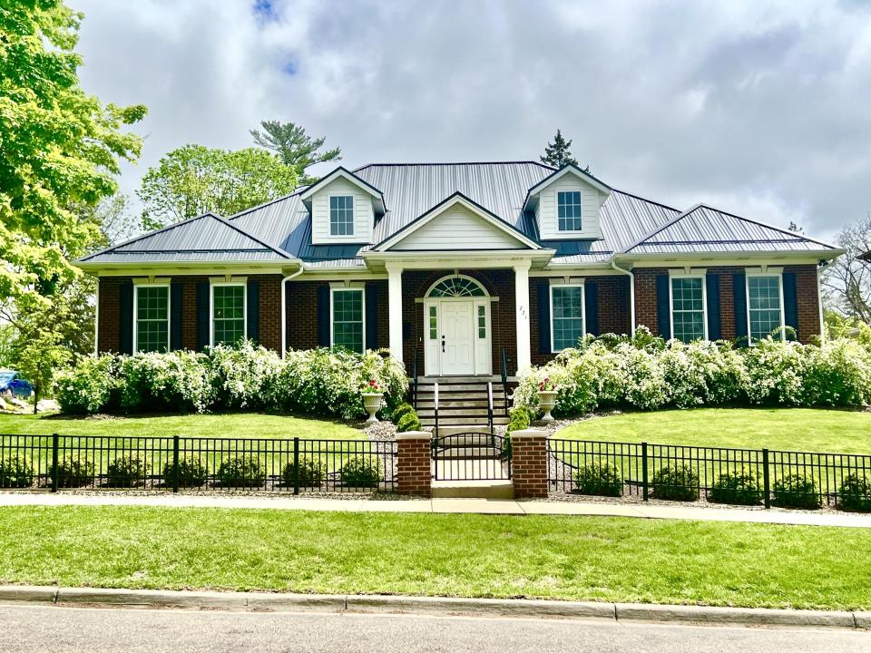 221 N Manning Street, Hillsdale, Michigan 49242, Estados Unidos