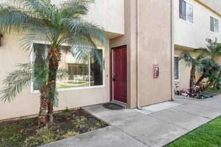 315 S Mollison Ave , 2, El Cajon, קליפורניה 92020, ארצות הברית של אמריקה