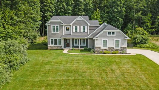 9243 Trafalgar Drive SE, Alto, Michigan 49302, USA