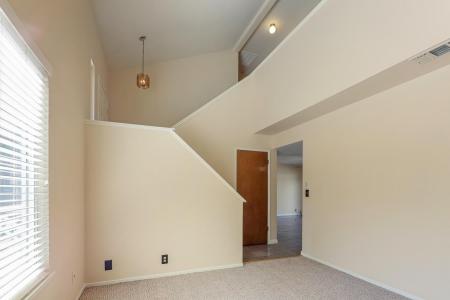 8296 Hautly Lane, Valley Springs, كاليفورنيا 95252, الولايات المتحدة