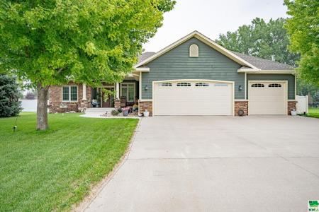 120 Rottunda Way, South Sioux City, Nebraska 68776, USA
