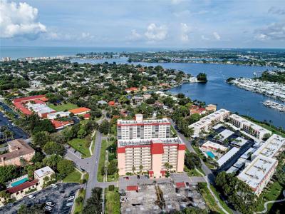 232 Saint Augustine Avenue , 105, Venice, Florida 34285, USA