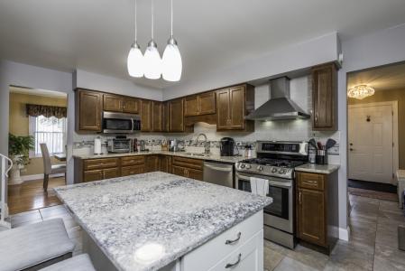 4208 Primrose Court, Zion, Illinois 60099, USA