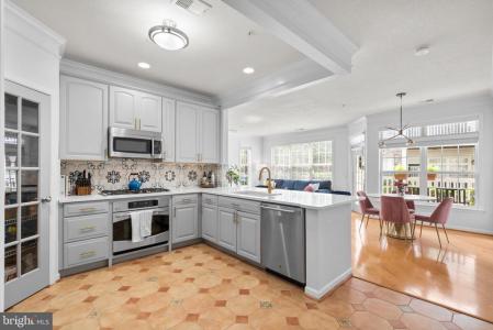 510 Sunset View Terrace SE , 101, Leesburg, Virginie 20175, États-Unis