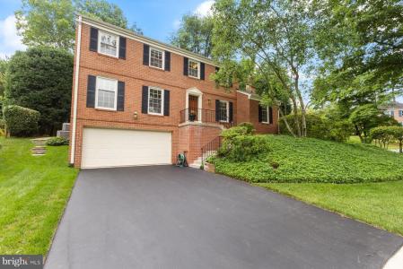 17 Old Creek Court, Rockville, 馬里蘭州 20854, 美國