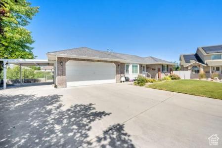 9428 S LIBERTY DR, South Jordan, Utah 84009, USA