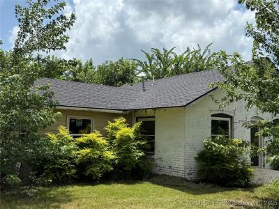 1123 E Pecan, Cushing, Oklahoma 74023, USA